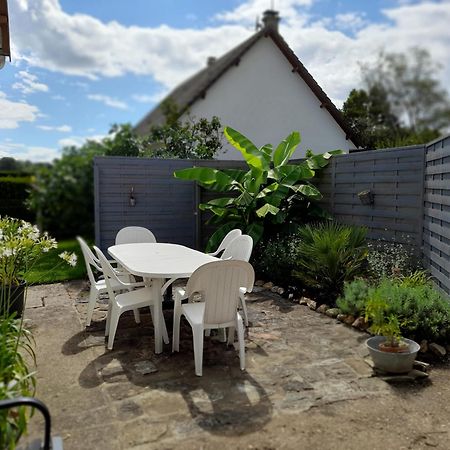 Hauterive  Les Abelias Bed & Breakfast エクステリア 写真