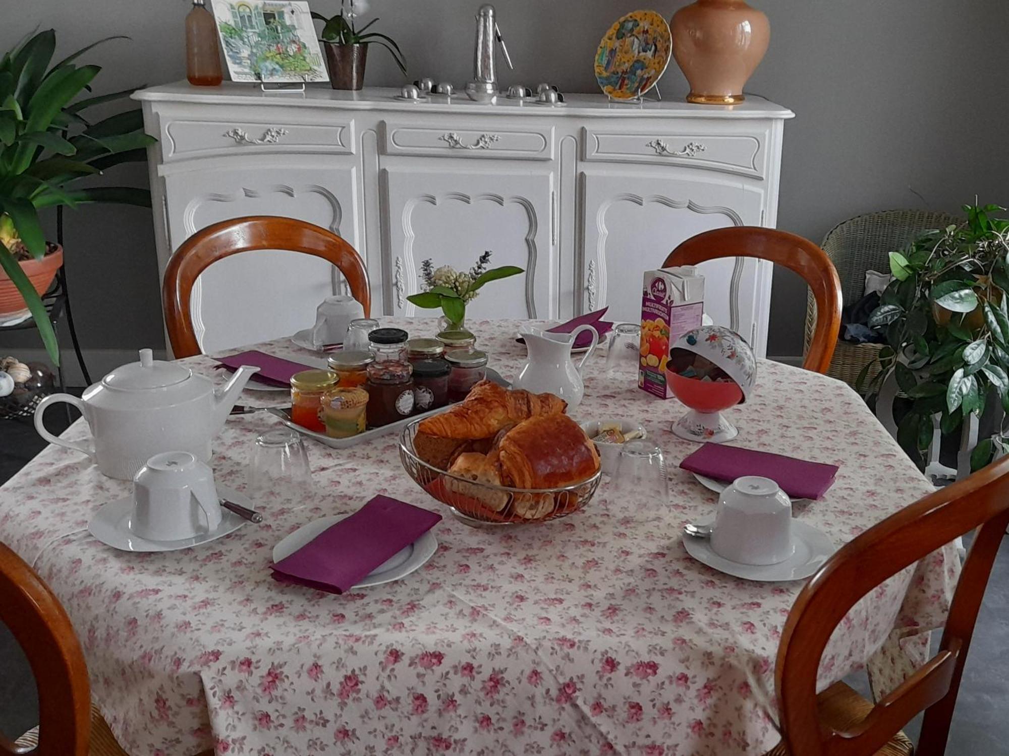 Hauterive  Les Abelias Bed & Breakfast 部屋 写真